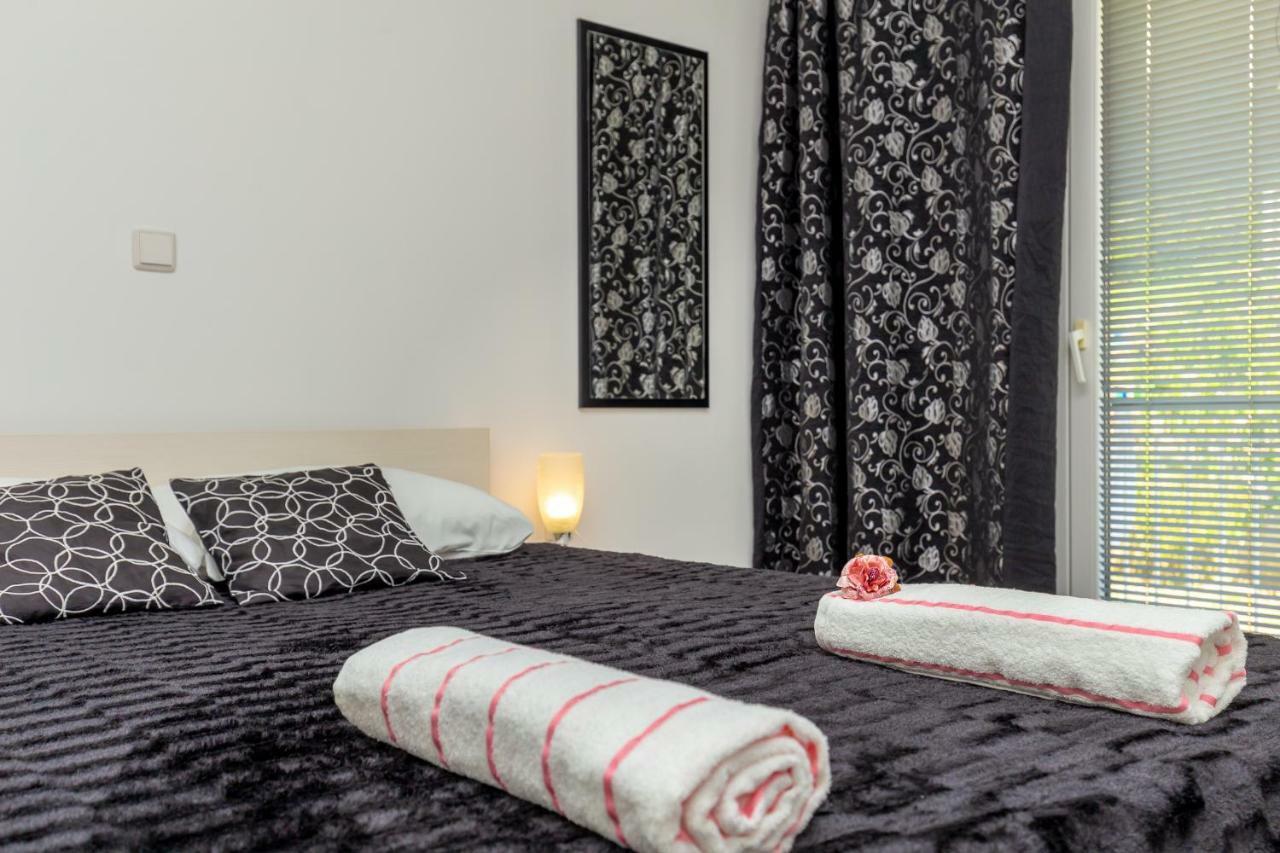 Hedera Estate, Hedera A24 Apartment โมโกชิซา ภายนอก รูปภาพ